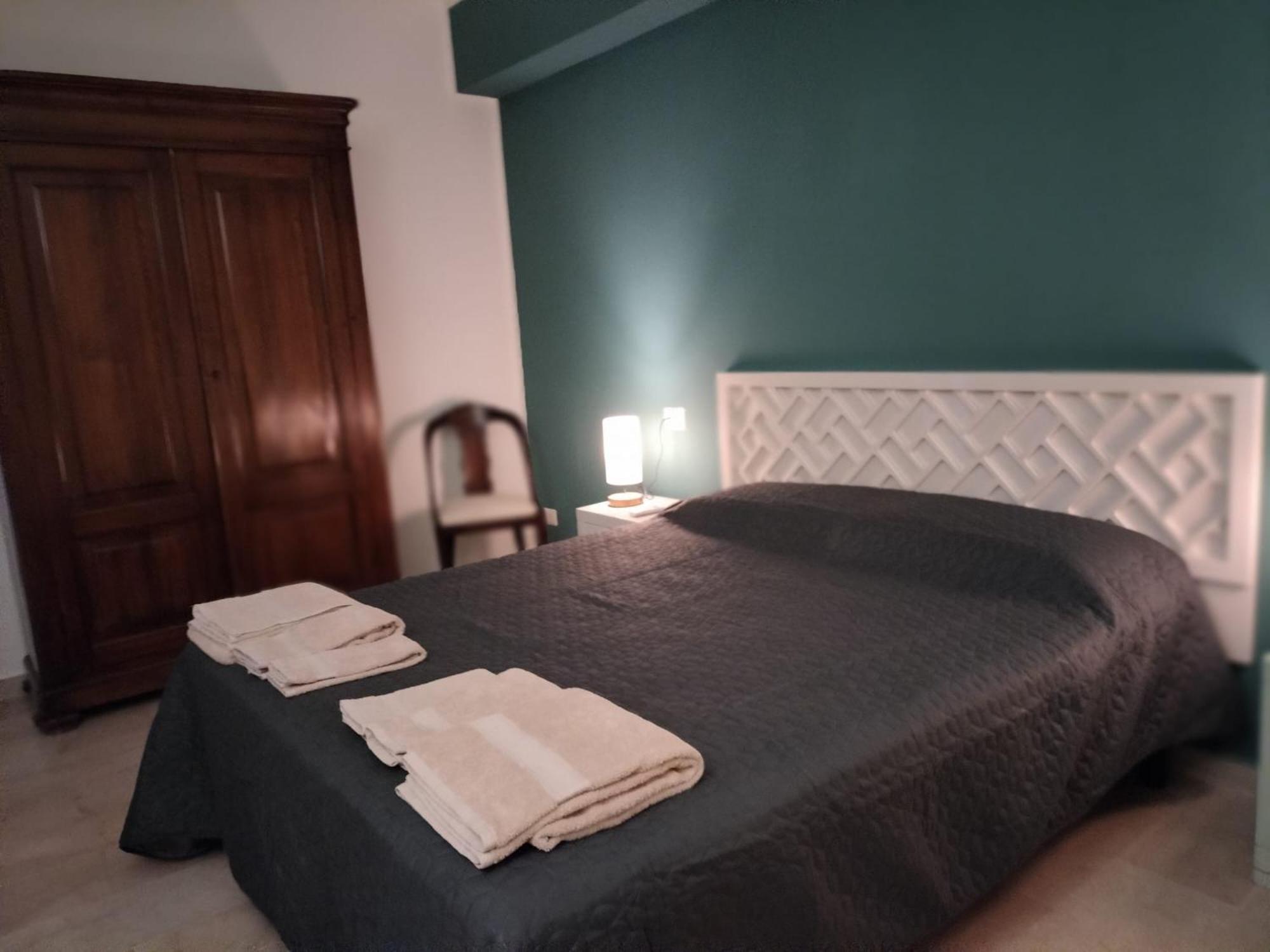 D&P Suites 1 Salemi المظهر الخارجي الصورة